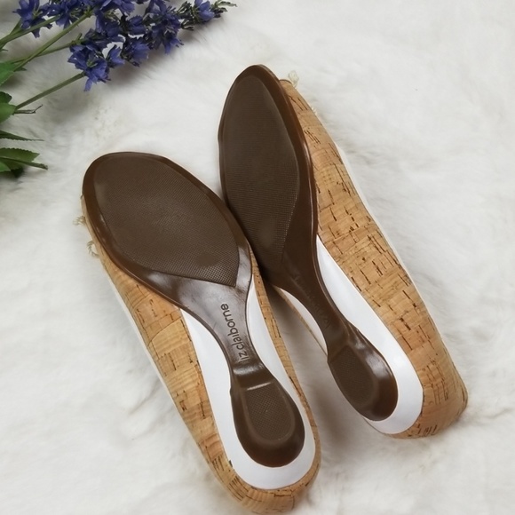 Liz Claiborne Tan & White Cork Flats - Picture 6 of 8